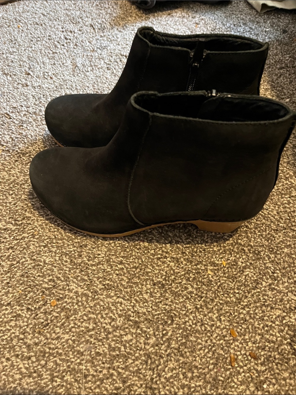 Dansko Black Leather Suede Ankle Booties with Low Heel EU 37